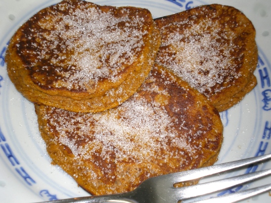 Pumpkin Pancakes sprinkled with erythritol.
